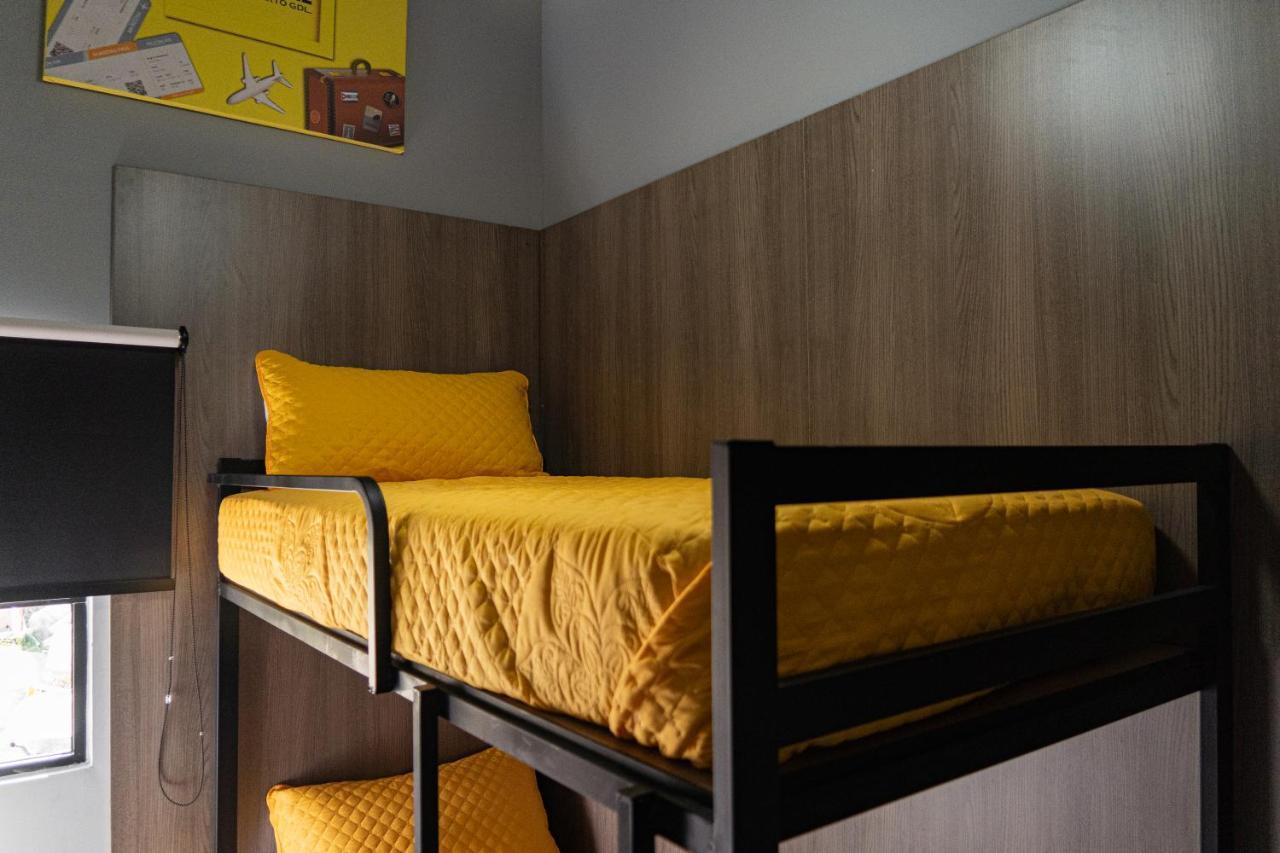 Check Inn Hostal Aeropuerto Gdl Las Pintas Exterior photo