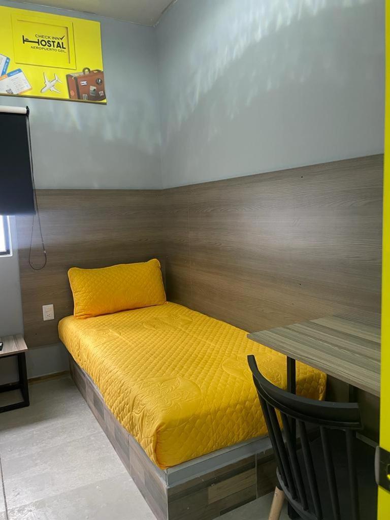 Check Inn Hostal Aeropuerto Gdl Las Pintas Exterior photo