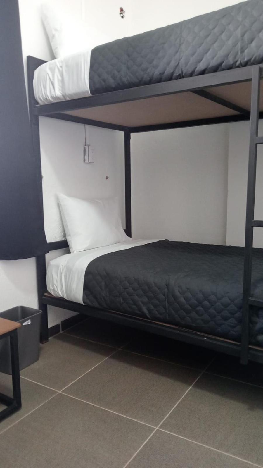 Check Inn Hostal Aeropuerto Gdl Las Pintas Exterior photo